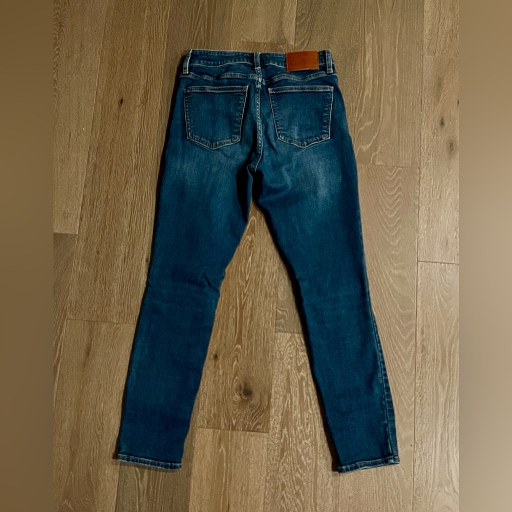 💫HP 💫 Lucky Brand Hayden Skinny jeans. Size: 6/28R. Gently Used. - Picture 2 of 2